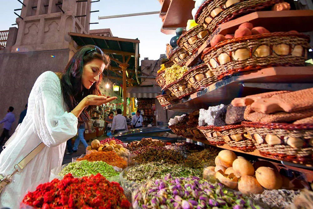 لباس مناسب برای سفر به دبی