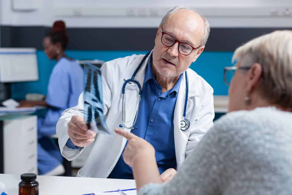 درمان در دومینیکا