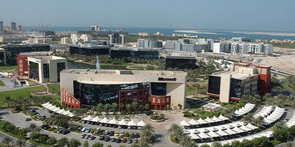 دبی اینترنت سیتی؛ سفر به دنیای آینده!