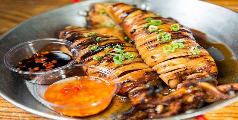 رستوران Dampa Seafood Grill دبی؛ غذاهای دریایی تند و تازه با سبک فیلیپینی و قیمت اقتصادی