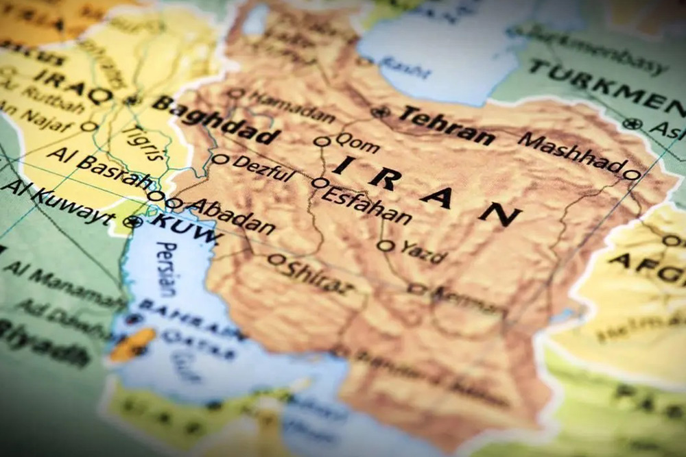 The flight of Iranians to Dominica