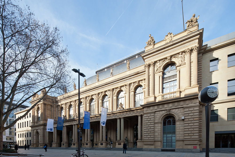 هزینه سفر به فرانکفورت