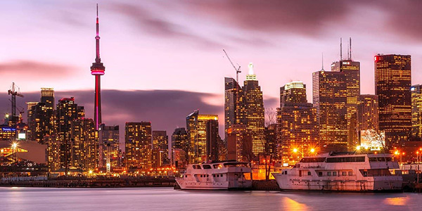 سفر به تورنتو در تابستان؛ از کایاک سواری تا یکشنبه های مهم!