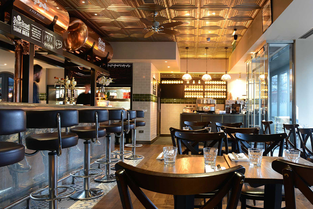 Chris Galvin, Galvin Bar and Grill