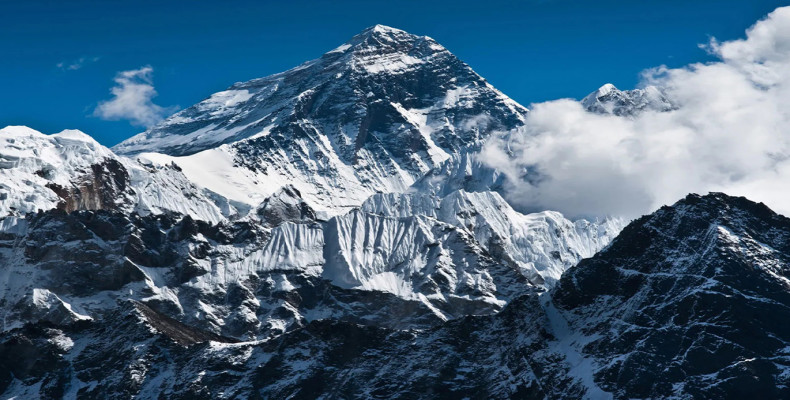 قله اورست؛ بلندترین قله جهان 