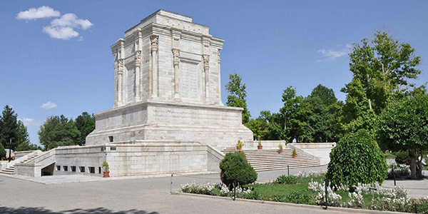 آرامگاه فردوسی مشهد