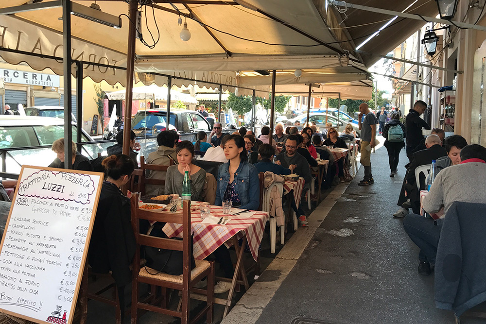 Trattoria Pizzeria Luzzi dal 1945