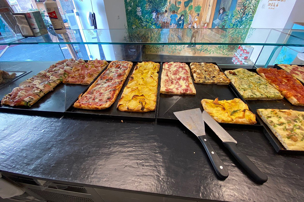 Pizza della Madonna dei Monti