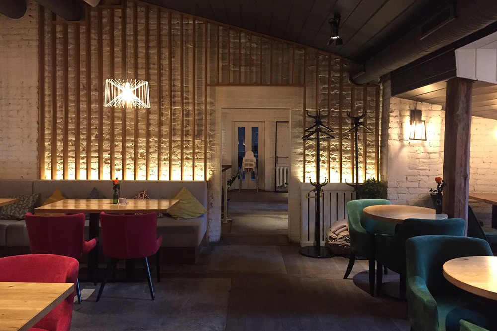 Leo Grill Restaurant