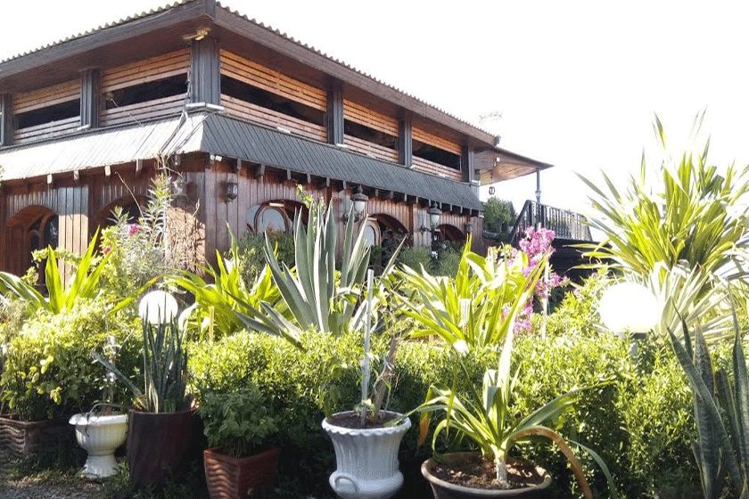 رستوران بام خلیفه چابهار