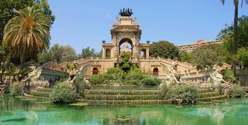 بارسلونا در بهار؛ ترکیب زیبای خورشید، گل‌ها و تاریخ !