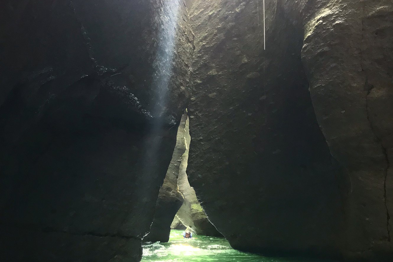 تنگه تیتو دومینیکا