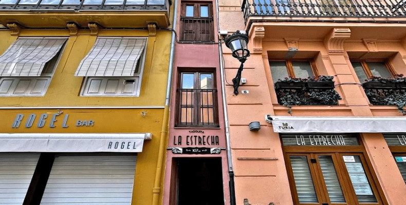 خانه لا استرچا