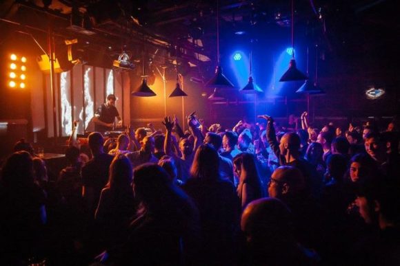 کلوپ‌های شبانه در مسکو