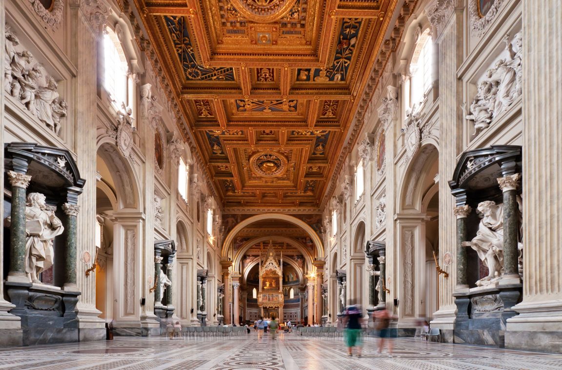 مذهبی ترین مکان های جهان