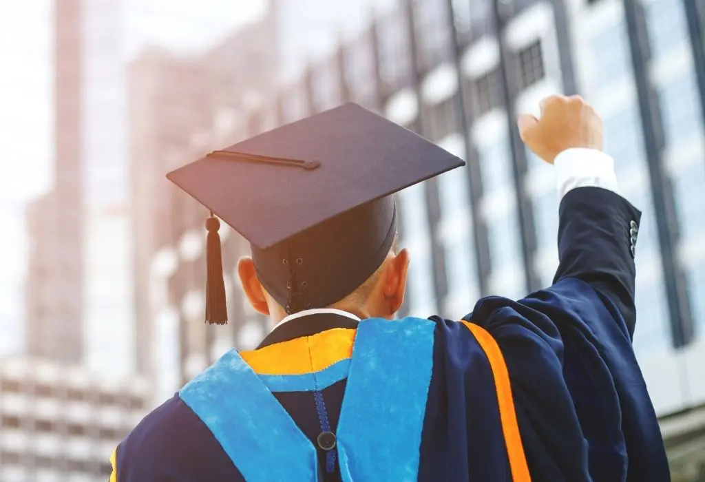 اقامت در دومینیکا از طریق تحصیل