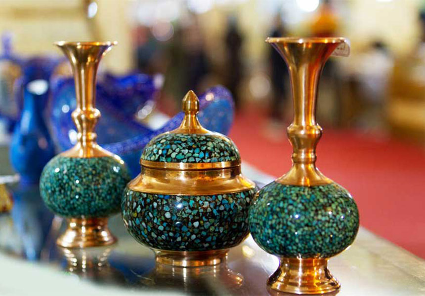 فیروزه کوبی از صنایع دستی اصفهان