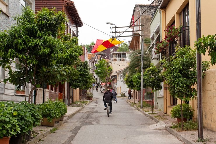 مناظر محبوب شهر را با دوچرخه بگردید
