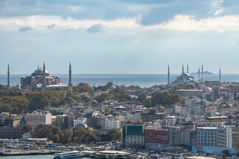 استانبول در اسفند ماه؛ وضعیت هوا و مکان های دیدنی