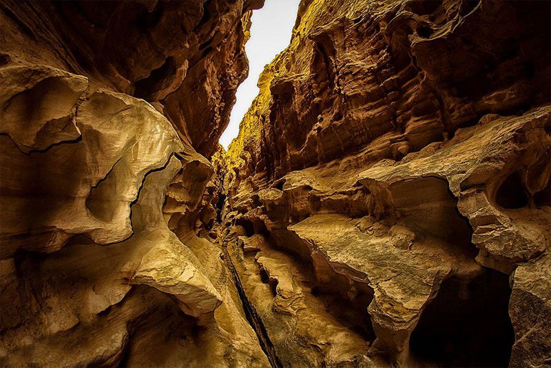 تنگه عالی محمد قشم و بازی نور و سایه