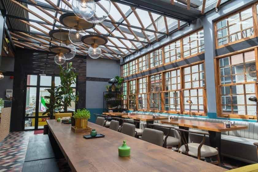 رستوران آپستروف؛ از بهترین رستوران های ترکی تهران