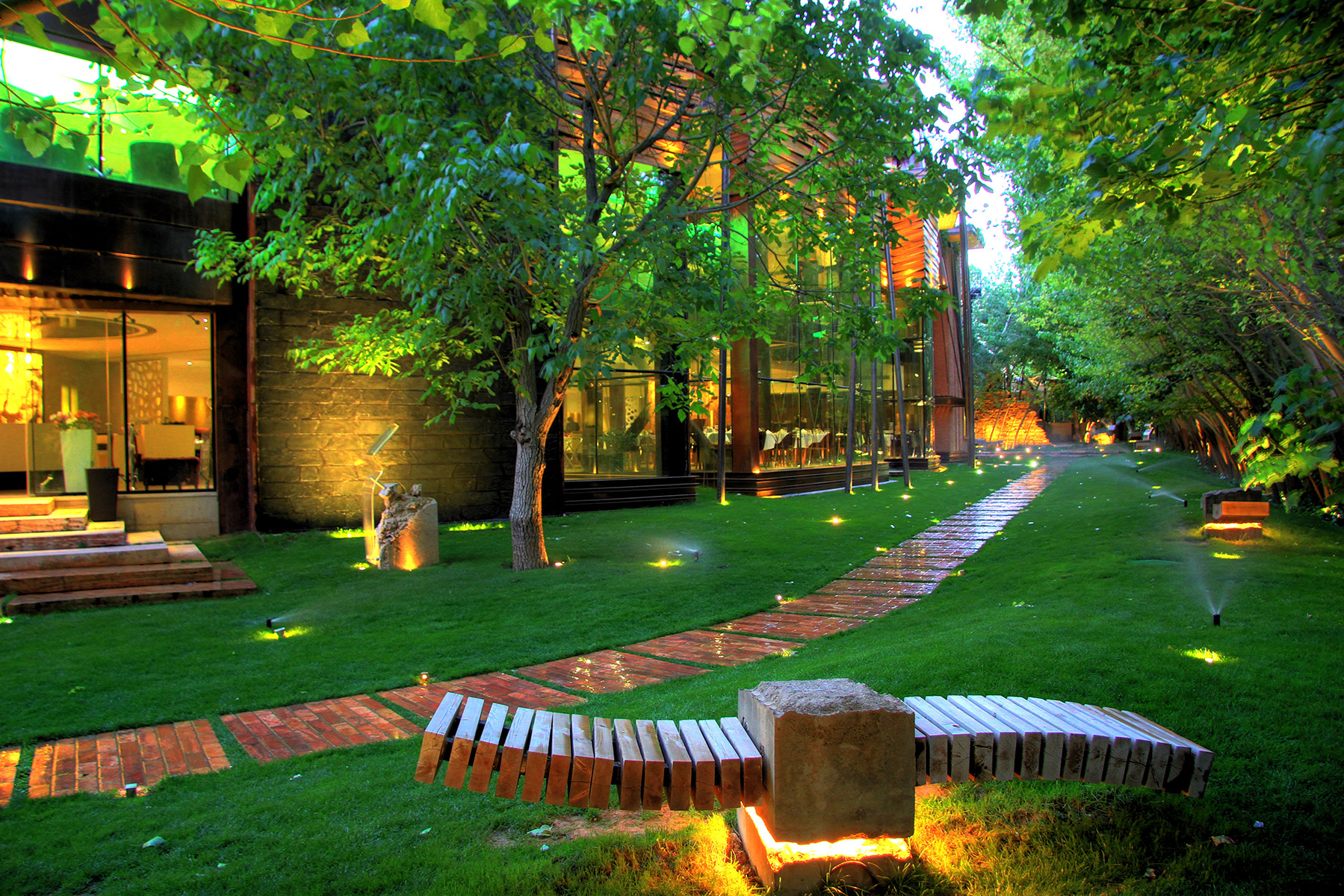 رستوران باغ راز شیراز؛ یکی از بهترین رستوران های شیراز