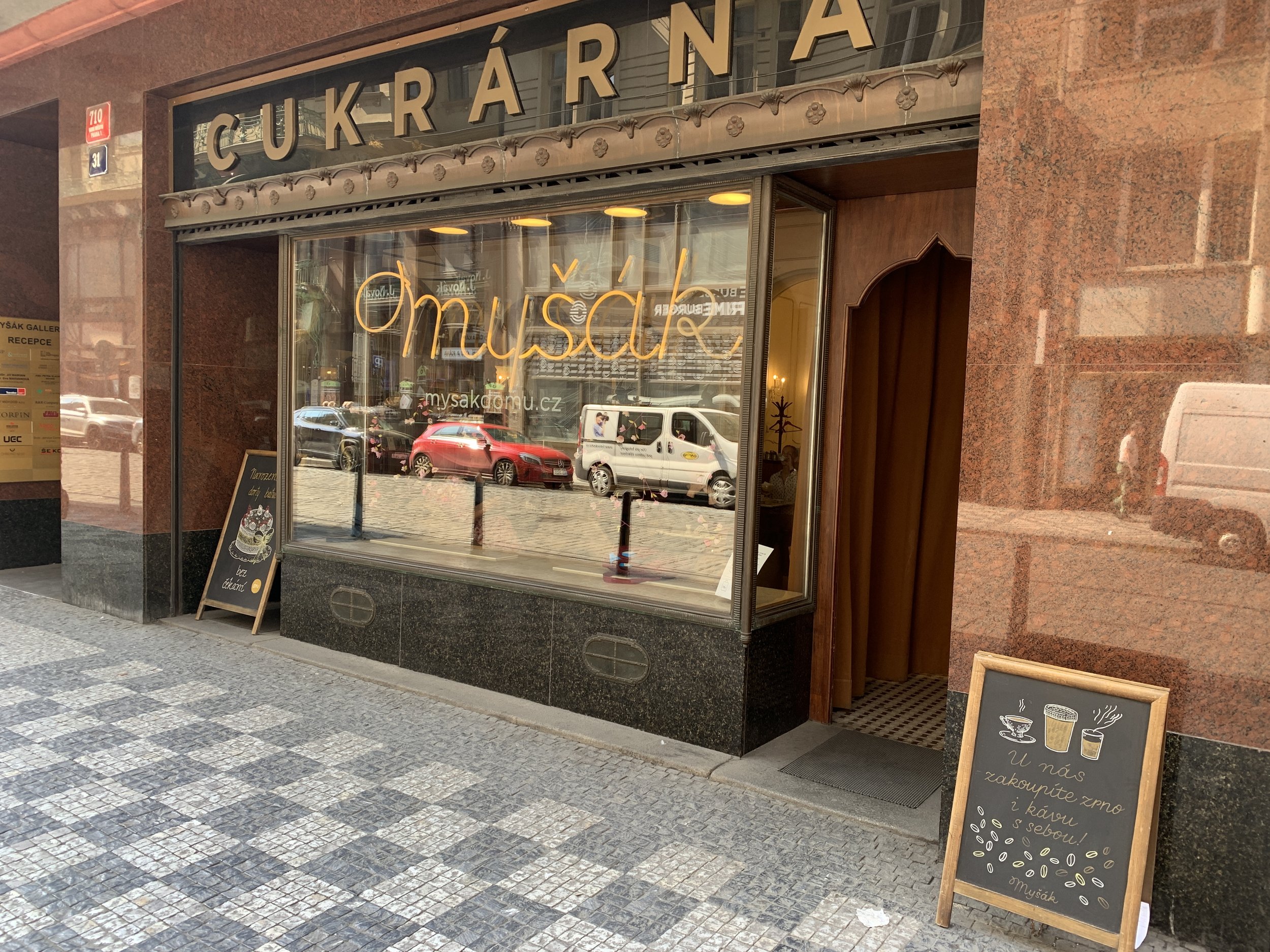 Cukrarna Myšák ؛ قصر شیرینی پراگ