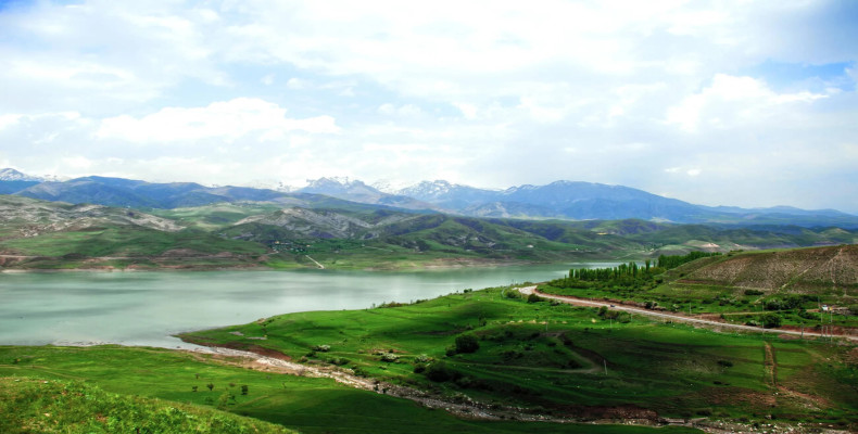 دامنه‌های طالقان؛ آرامش و خنکی کوهستان