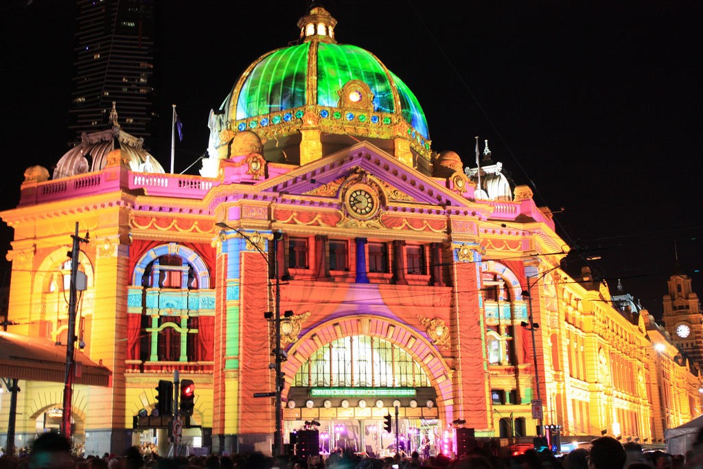 شب سفید در جشنواره های پاریس