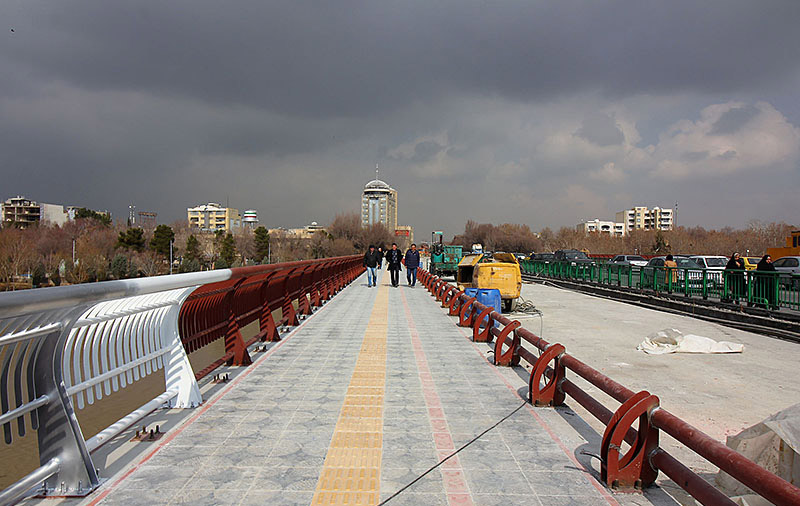 پل فلزی اصفهان