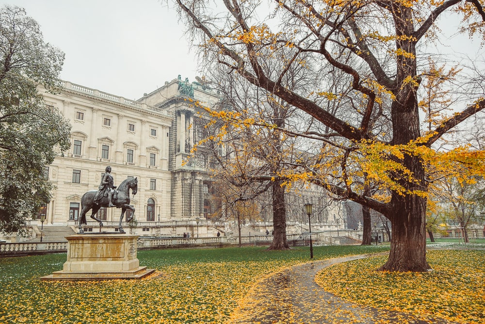 سفر به وین در پاییز