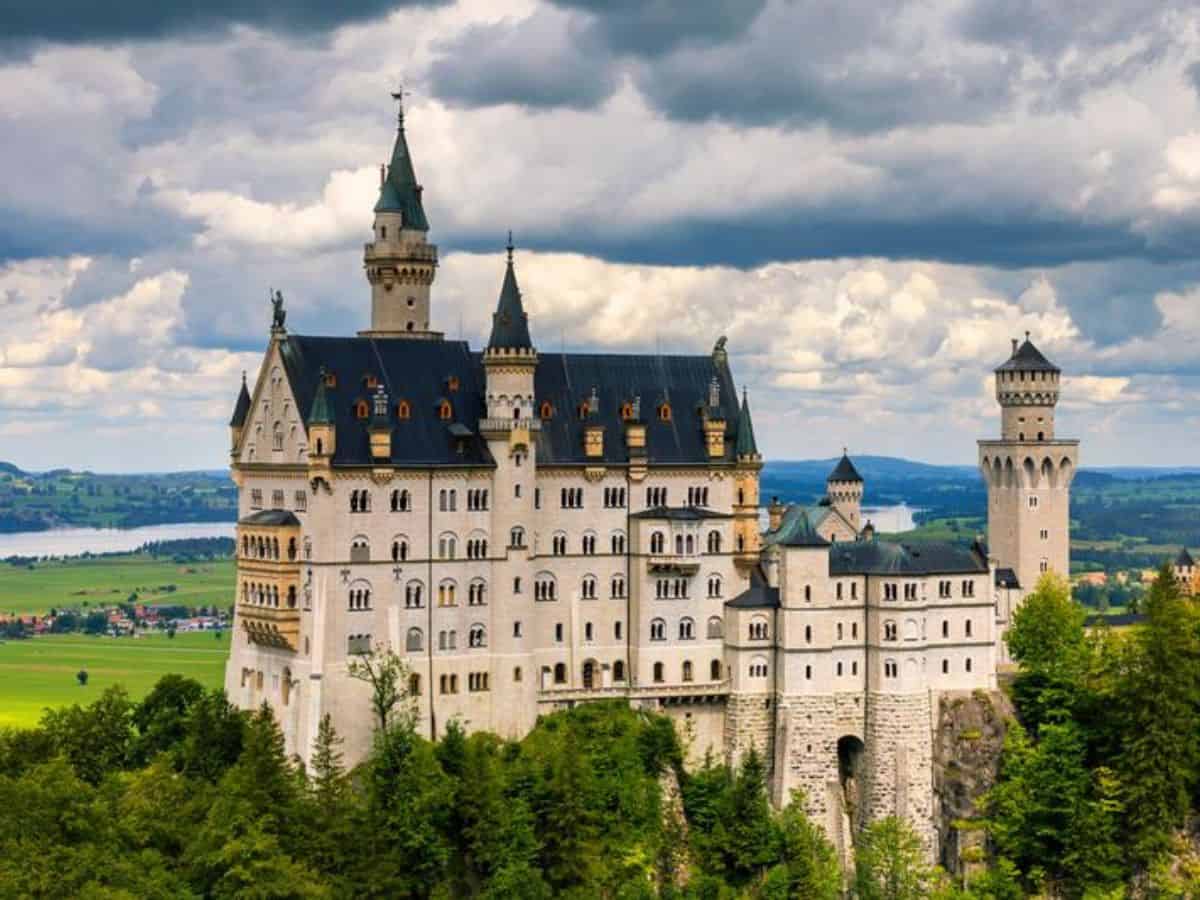 آلمان به چی معروفه؟ Neuschwanstein Castle