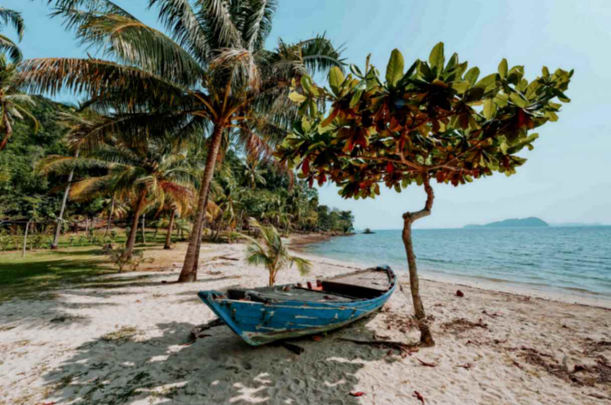 پوکت در خرداد ماه