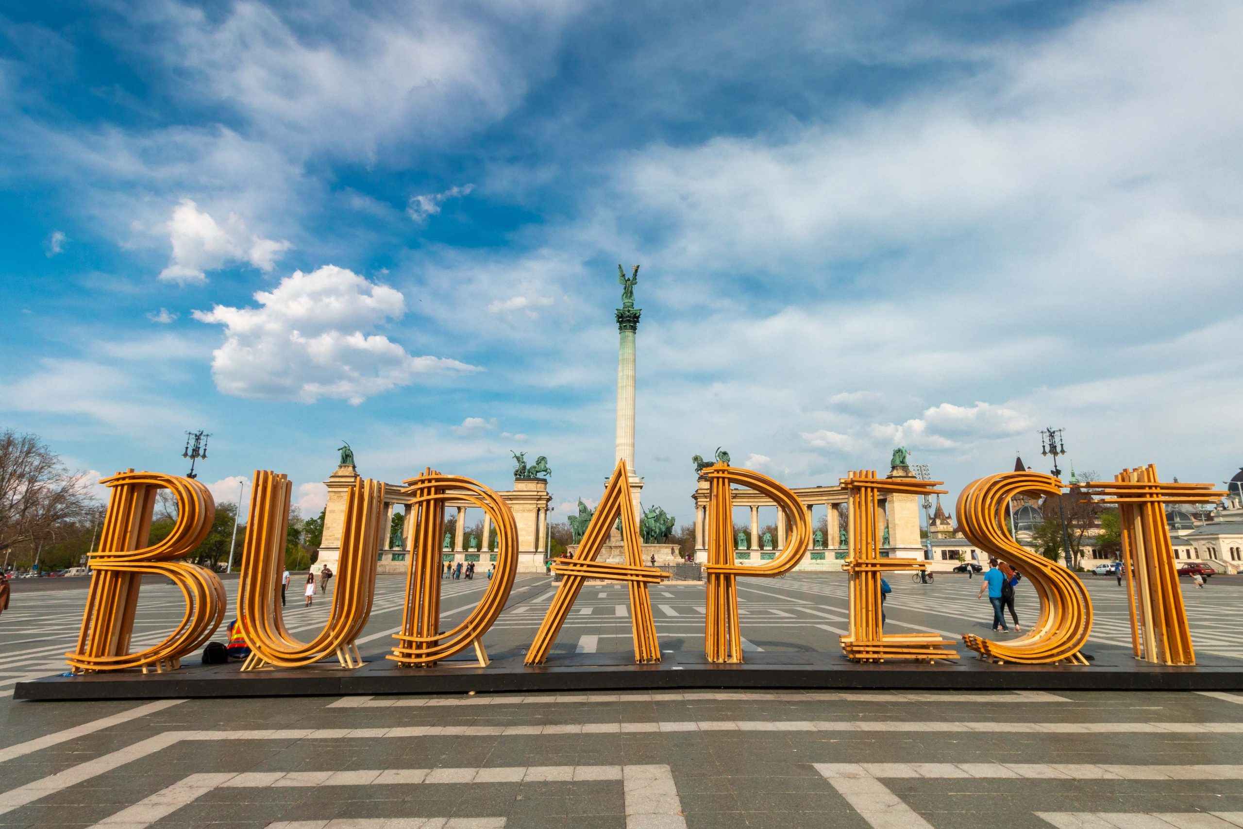 جاهای دیدنی بوداپست، از ساختمان پارلمان تا قایقسواری روی دانوب