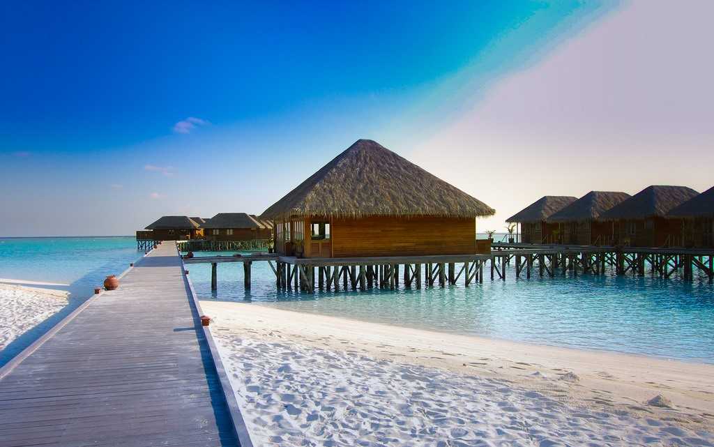 مالدیو در آذر ماه