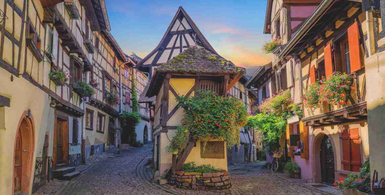 جاذبه‌ها و فعالیت‌ها