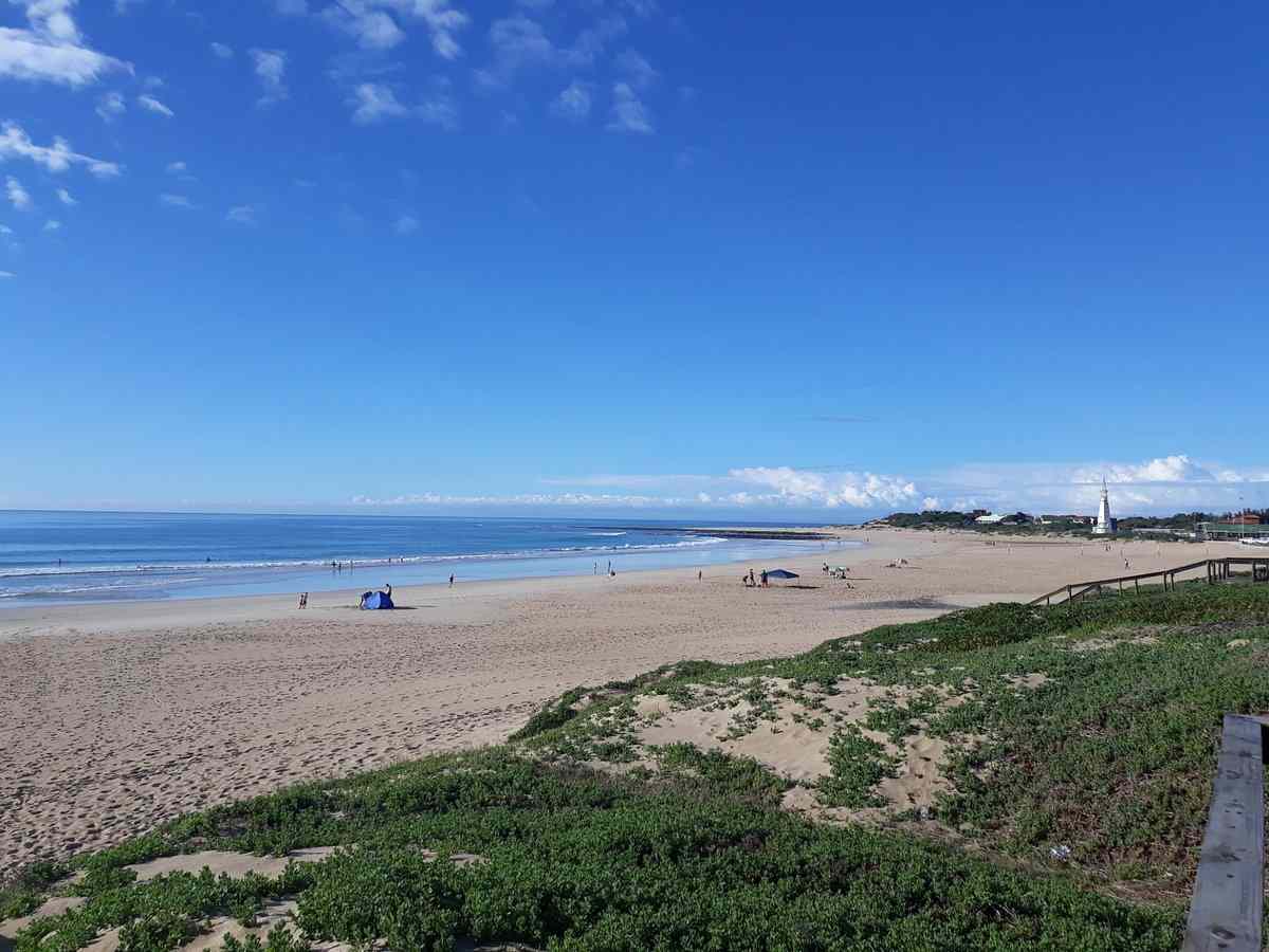 ساحل دلفین، خلیج جفریس؛ یکی از سواحل زیبای آفریقای جنوبی