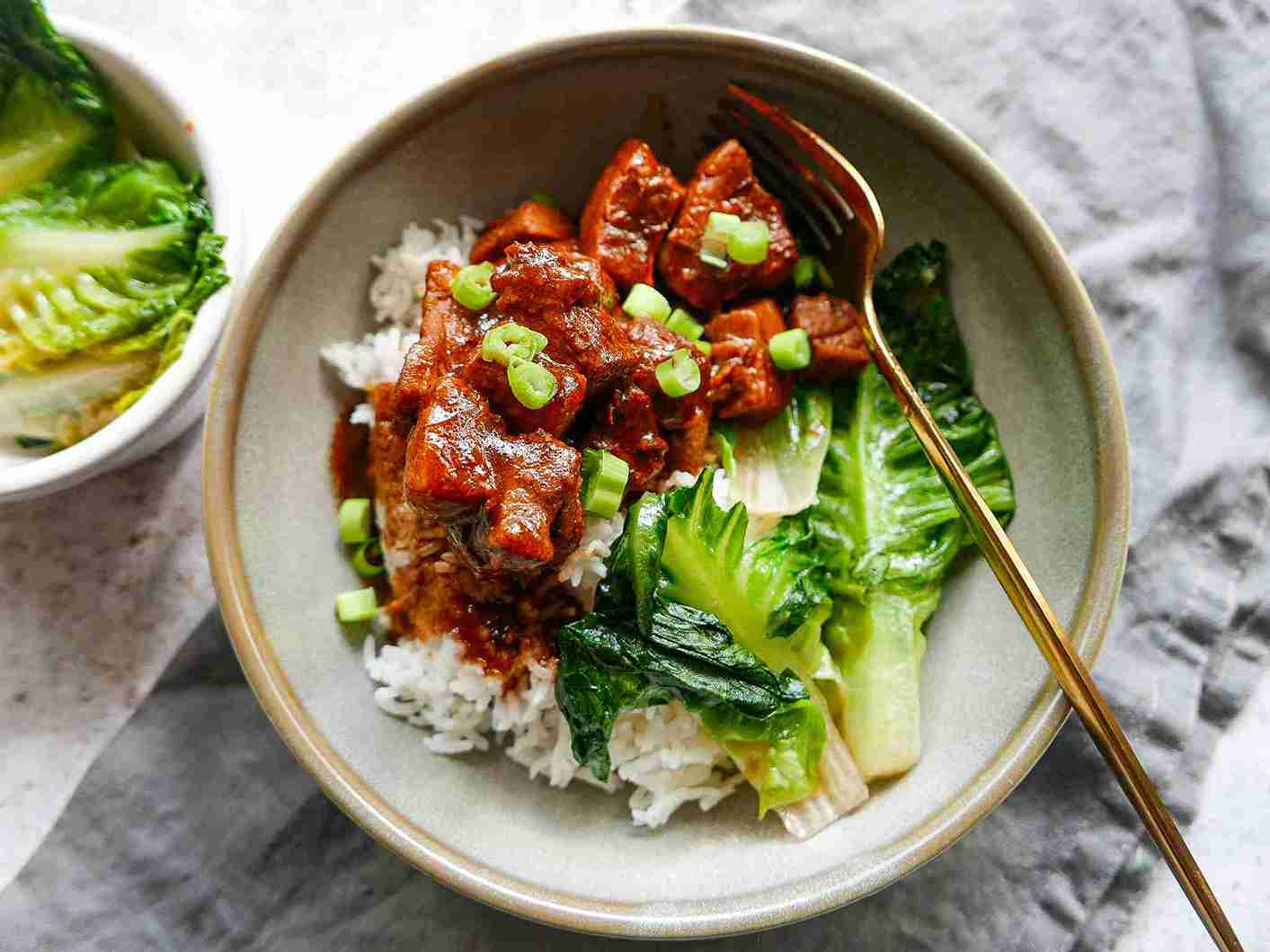 پودر برنج بخارپز و گوشت خوک