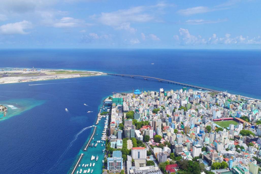 مالدیو در مرداد ماه