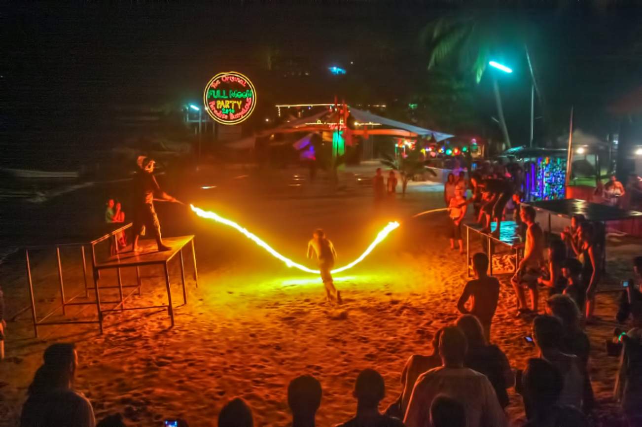 بهترین فستیوال های تایلند؛ مهمانی های ماه کامل