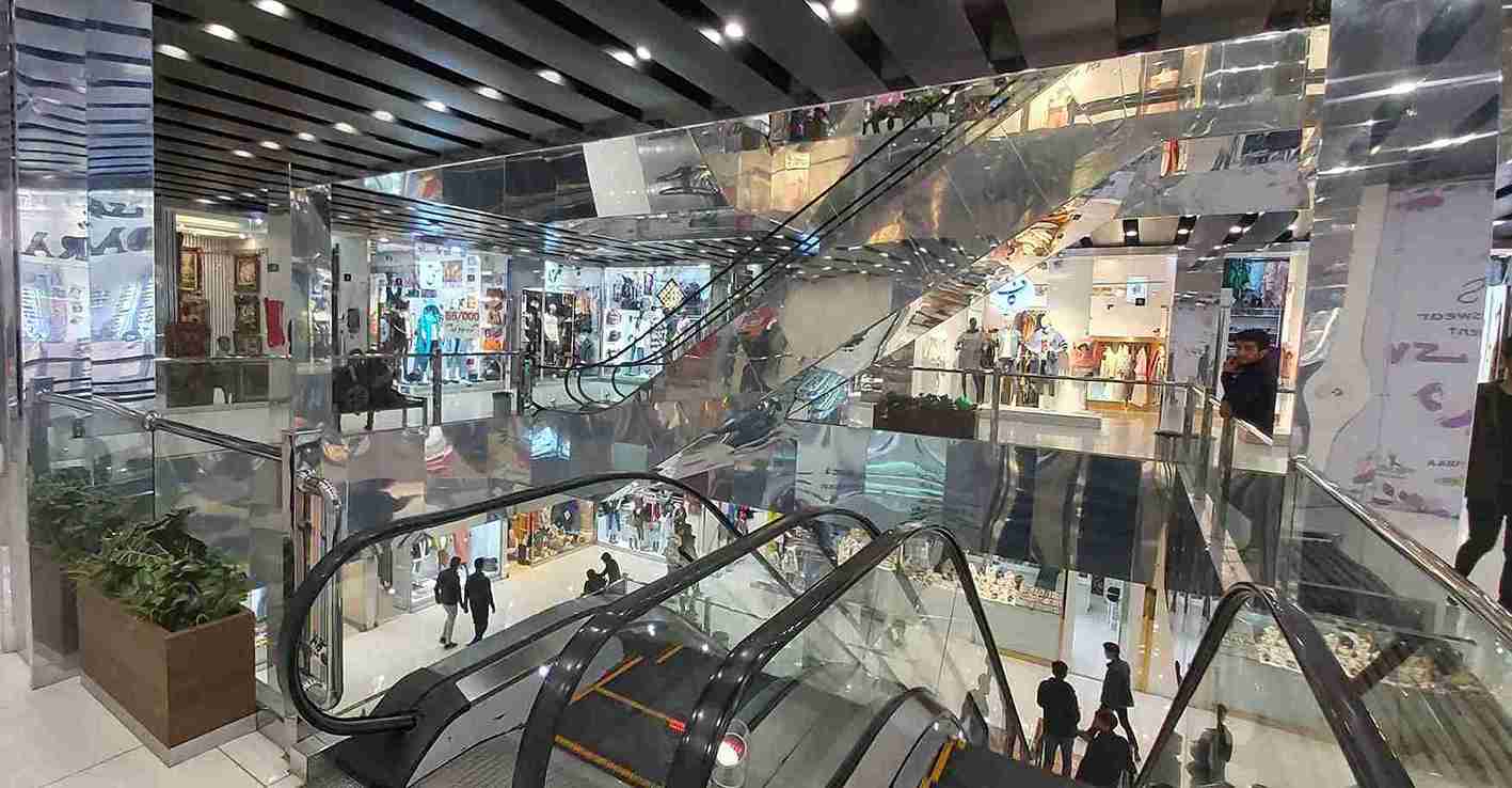 بهترین مراکز خرید کرمانشاه؛ مرکز خرید نوبهاران پلازا