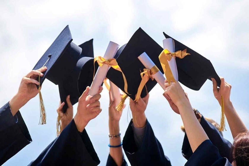 تحصیل در دومینیکا