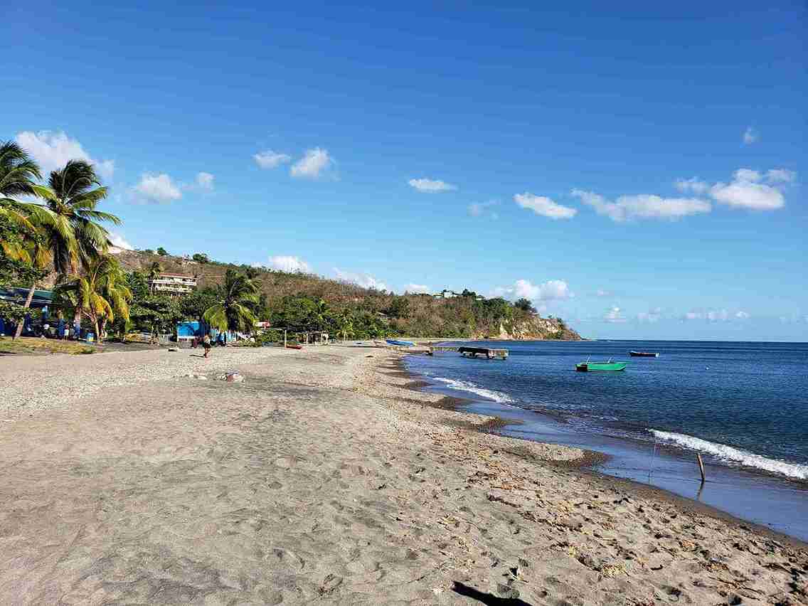 درباره دومینیکا