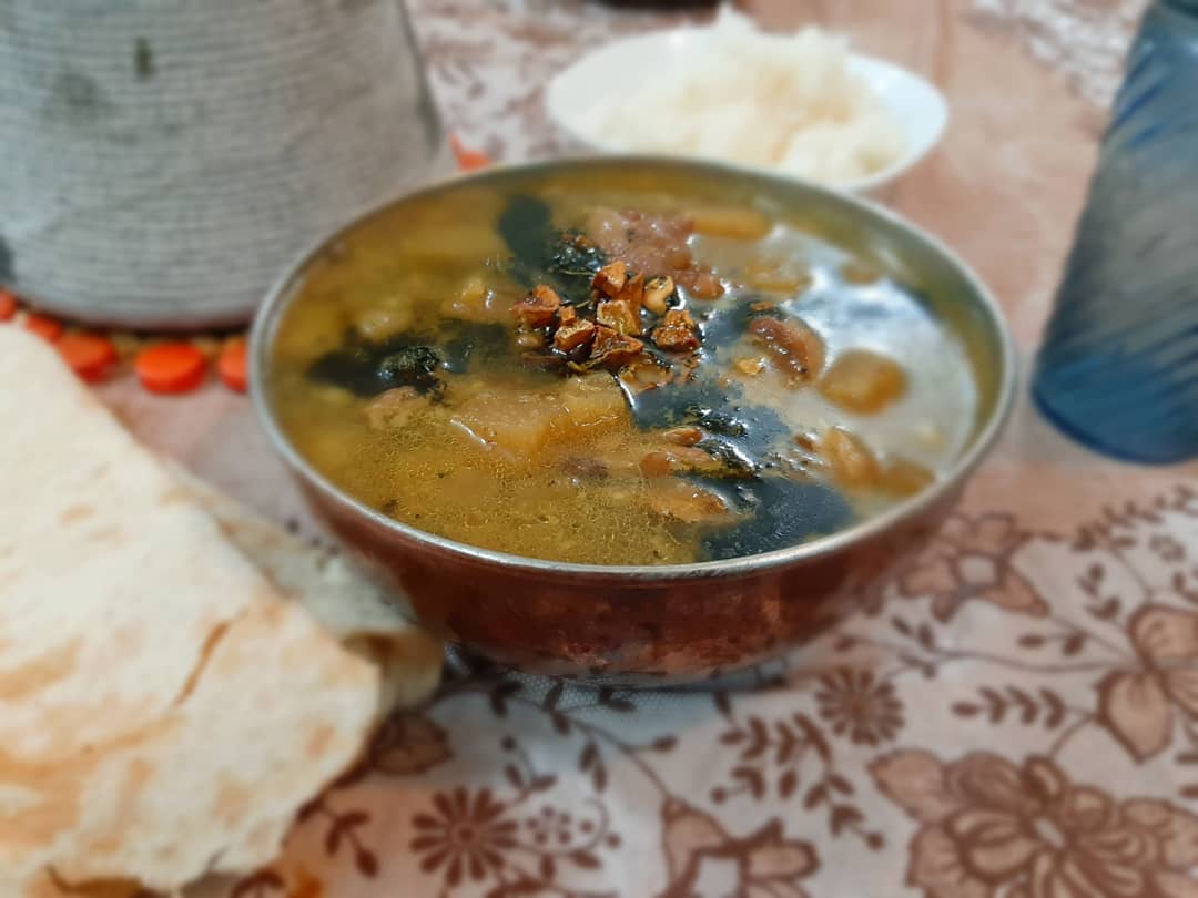 آبگوشت کلم‌قمری؛ یکی از غذاهای سنتی معروف همدان