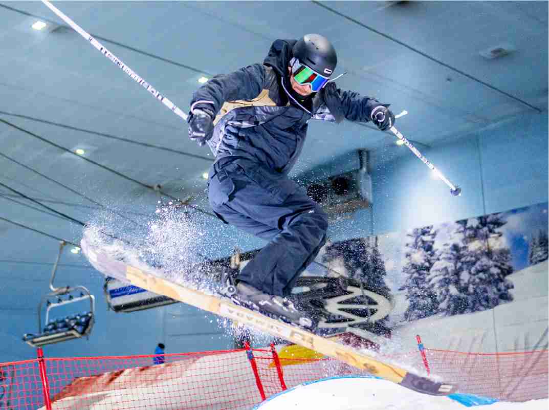 دبی در شب؛ اسکی دبی