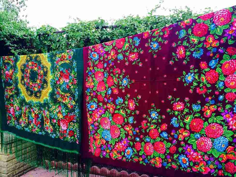 راهنمای سفر به گرگان؛ روسری ترکمن