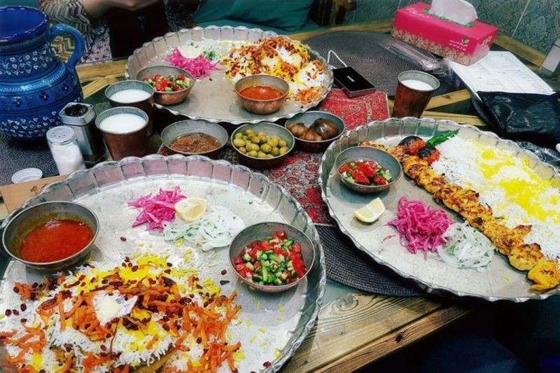بهترین رستوران های ارومیه؛ سفره خانه ریحون