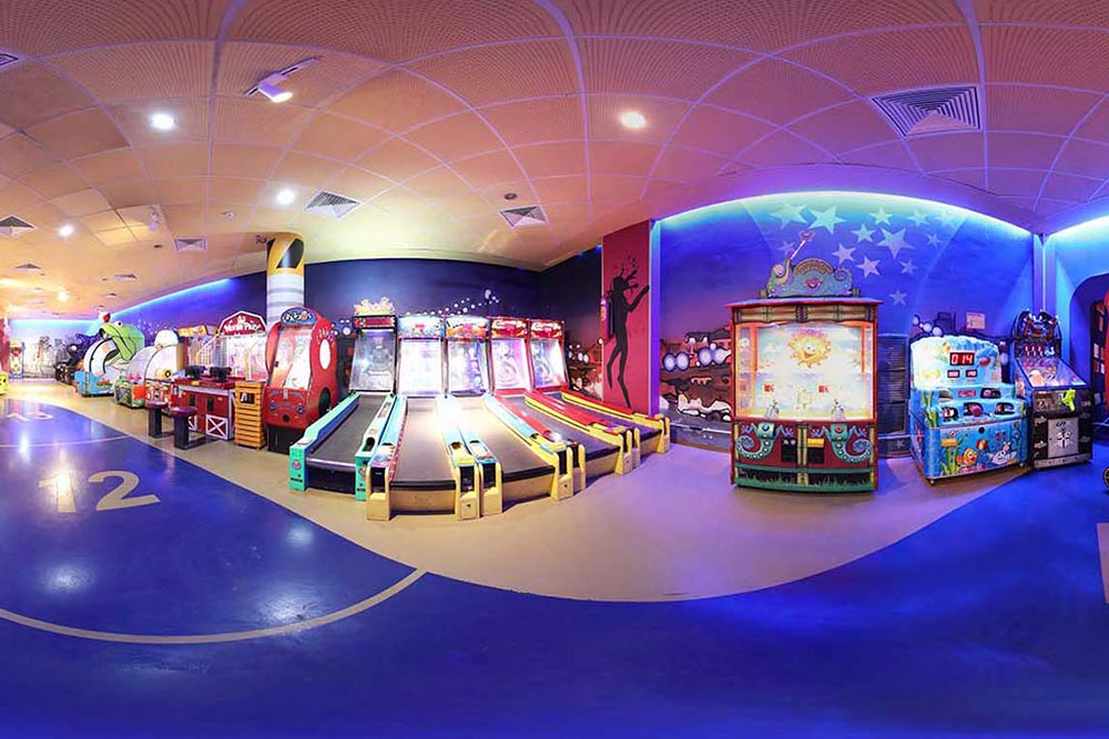 جاذبه های گردشگری کیش؛ شهربازی هایلند 