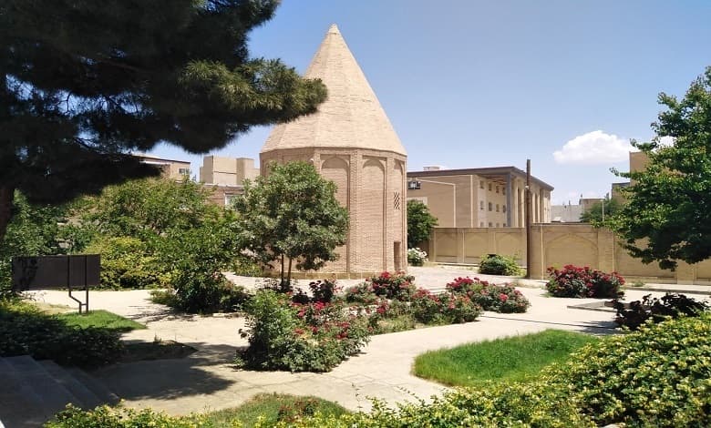 برج قربان همدان