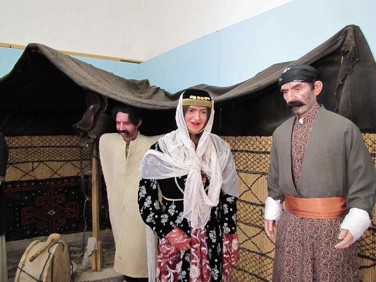 موزه پوشاک و زیورآلات کرمانشاه